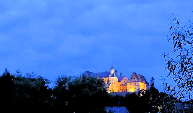 Marburg  Burg bei Nacht aa